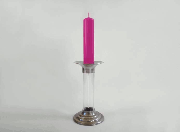 A great example of product benefit being displayed using an animated gif.