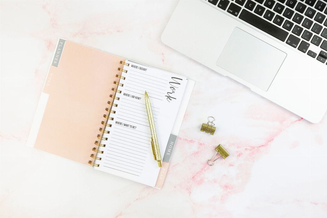 Researching a freelance digital marketing job description