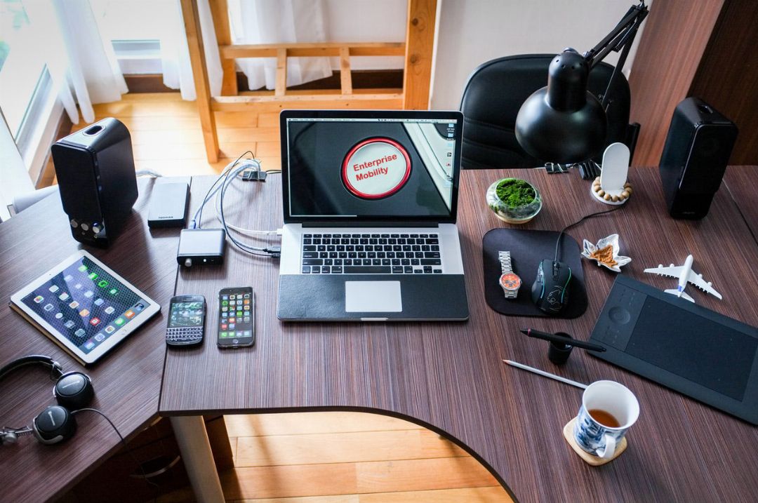 Enterprise Mobility Management